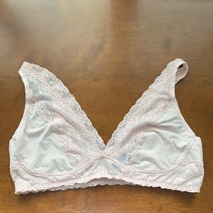 Natori wireless bra. Nude color